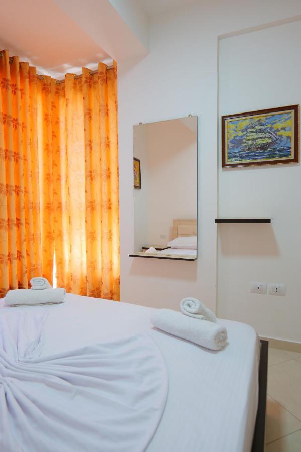 Almare Apartments Vlorë 外观 照片