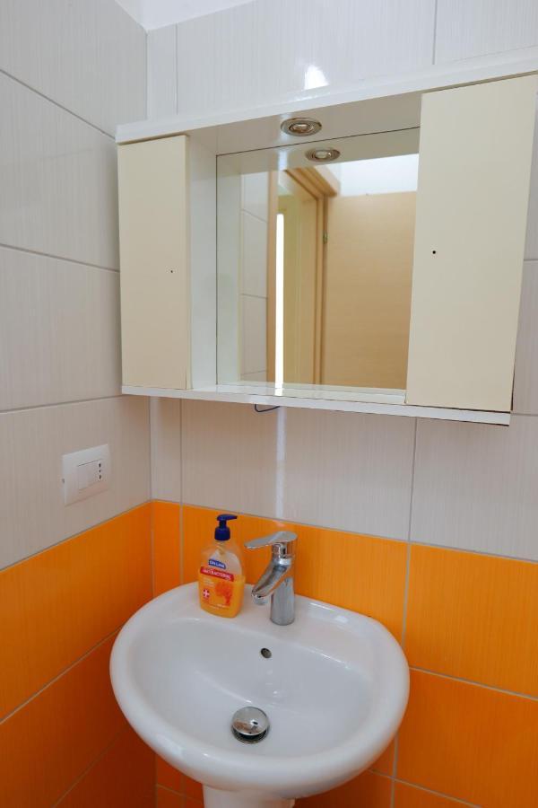 Almare Apartments Vlorë 外观 照片