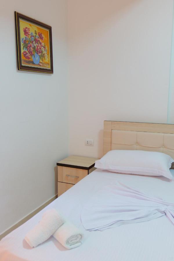 Almare Apartments Vlorë 外观 照片