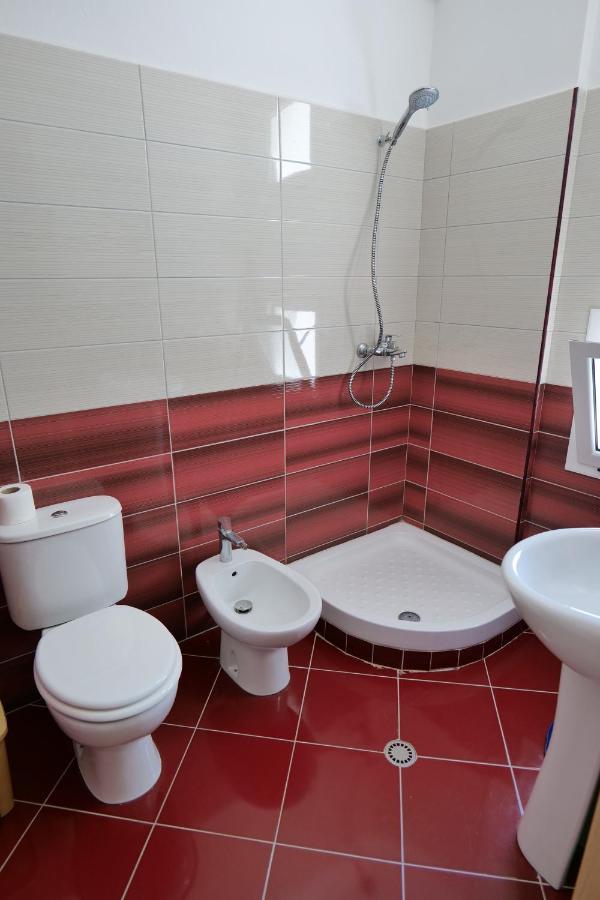 Almare Apartments Vlorë 外观 照片